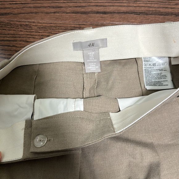 Brand New H&M Dress Pants - Size 8 - Picture 2 of 3